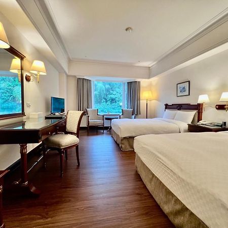 Le Midi Hotel Chitou Lugu Buitenkant foto