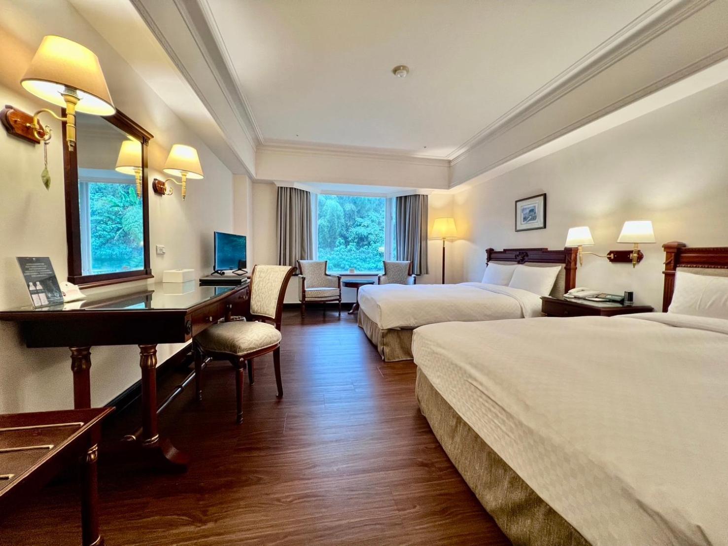 Le Midi Hotel Chitou Lugu Buitenkant foto