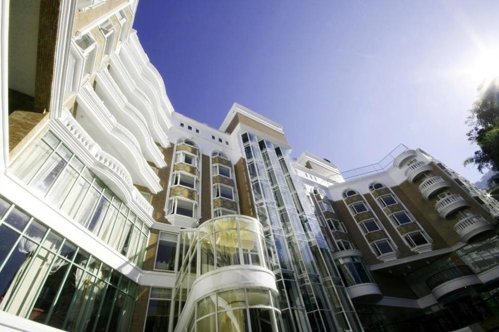 Le Midi Hotel Chitou Lugu Buitenkant foto