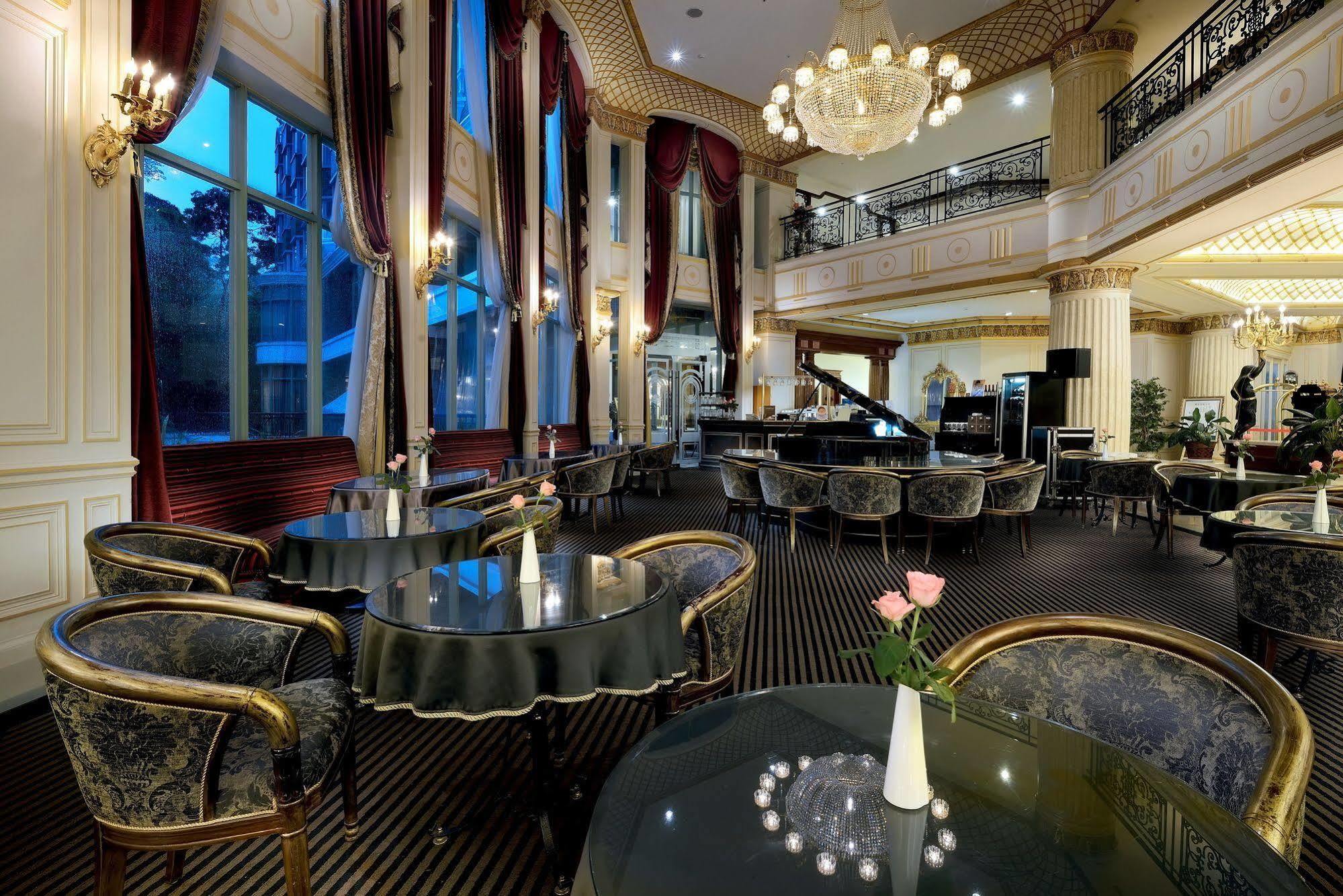 Le Midi Hotel Chitou Lugu Buitenkant foto