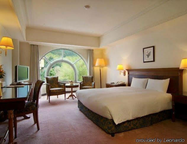 Le Midi Hotel Chitou Lugu Buitenkant foto